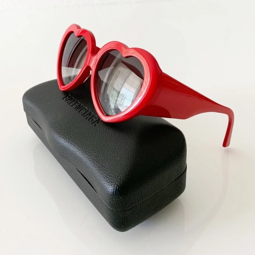 SOLD E Balenciaga Heart Sunglasses, New - Picture 8 of 14